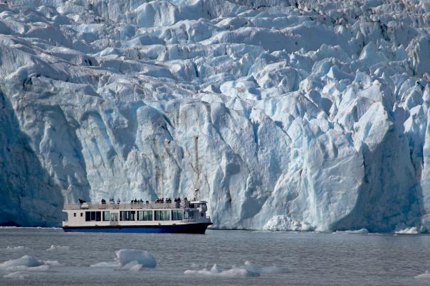 mv Ptarmigan vessel in front of Portage Glacier