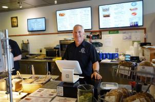 Mo's Deli_Owner Jason