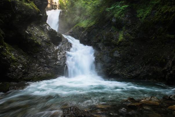 Thunderbird falls hiking