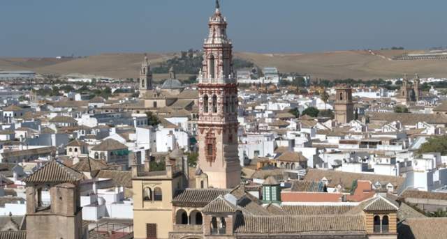El pueblo a un paso de Sevilla donde nació Terelu Campos: tiene las mejores joyas arquitectónicas de España 2 C1F888EF09062E901C9B1BDA7AC37E56DA63190B