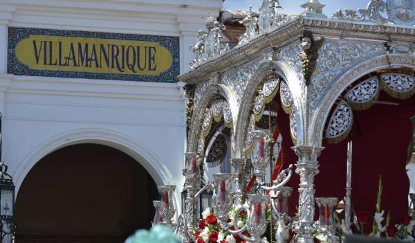 Paso de las Hermandades por Villamanrique