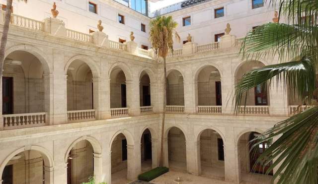 Exposición temporal "La Alcazaba" de Antonio Palacios