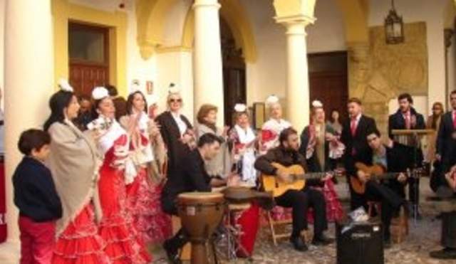 Raíces del Pueblo: Cantando a la Navidad