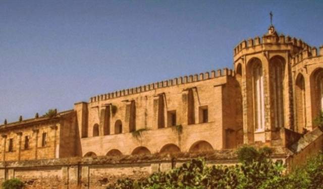 Visita Guiada al Monasterio de San Isidoro del Campo