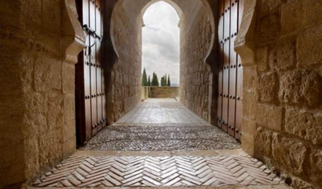 Visita guiada con anfitrión a la Fortaleza de la Mota
