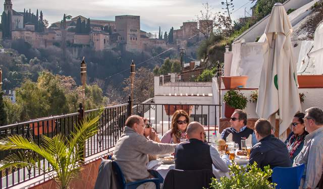 Tapas route around Granada