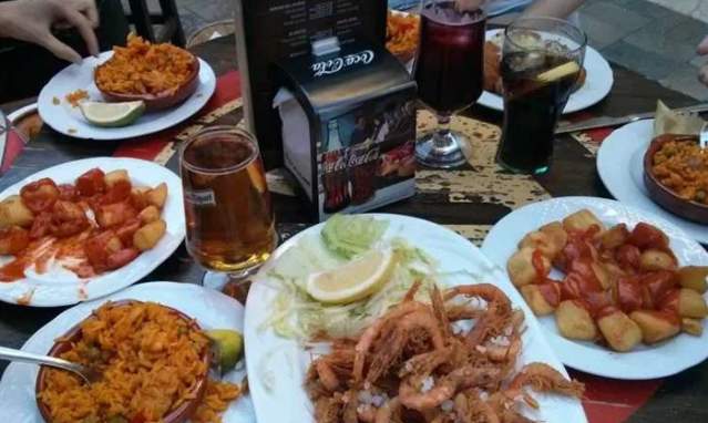 Tour Barrio Santa Cruz en Sevilla + Tour tapas en Sevilla
