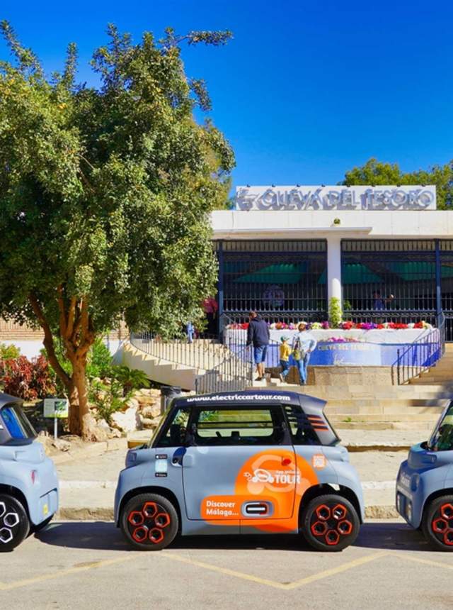 Electric Car Tour Málaga- Visita a las Cuevas del Tesoro