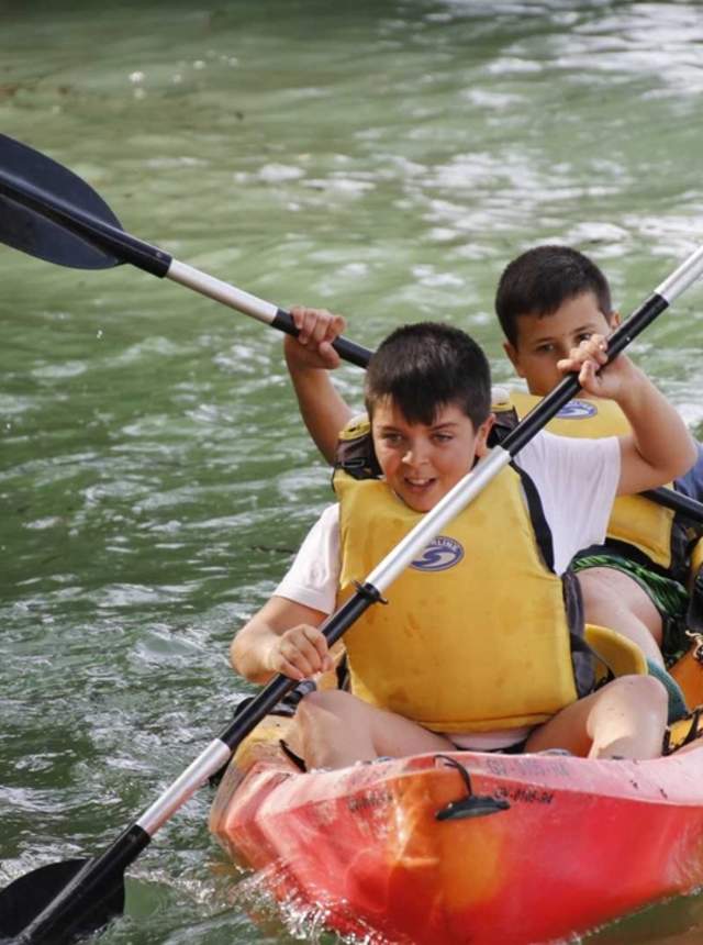 Travesías en kayak en Sierras de Cazorla