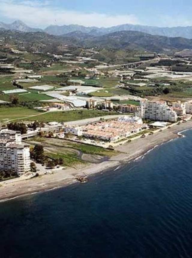 Playa de Algarrobo Costa