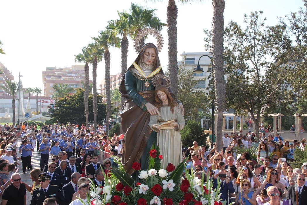 Fiestas Patronales en Honor a Santa Ana y la Virgen del Carmen de ...