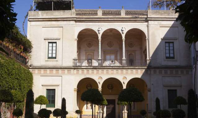 Disfruta de la cultura al aire libre: 3 monumentos históricos de Andalucía