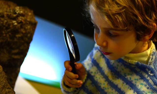 From the funnest snow to science… with children!