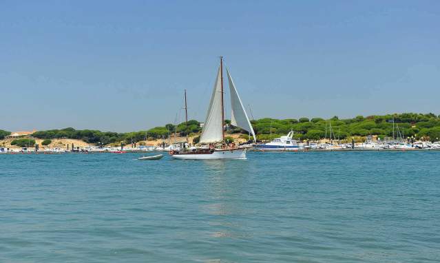 Paseos en barco y vela desde los puertos deportivos de Huelva
