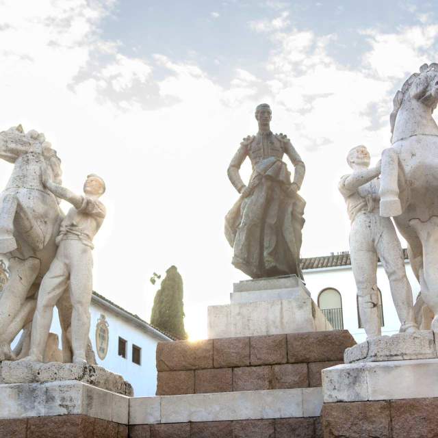 Bullfighting tour from Manolete to El Cordobés