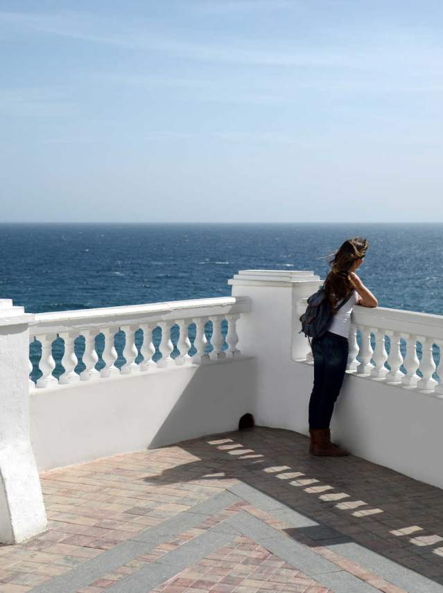 Nerja, un balcon blanc magnifique sur la Méditerranée
