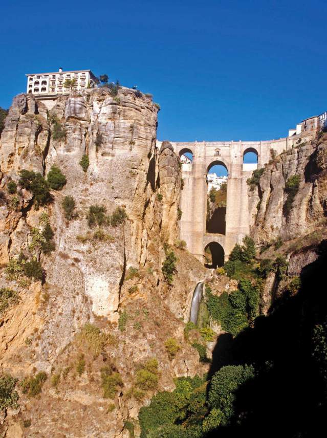 Un museo al aire libre: 4 monumentos naturales que puedes visitar sin agobios.