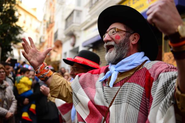Imagen Primaria - ¡Paseando por Cádiz en Carnaval!
