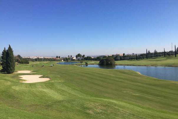 Imagen Primaria - Zaudín Golf: Un oasis de golf Sevillano con la mirada fija en la torre Pelli