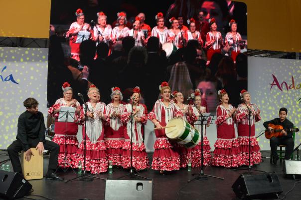 La música y el arte andaluz llenan el escenario del pabellón 5 de IFEMA