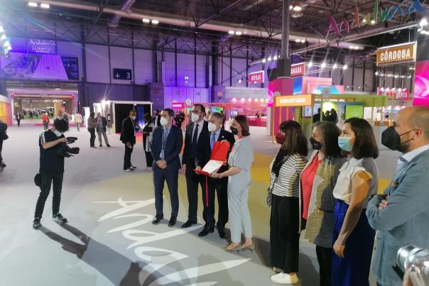 Andalucía recibe el premio al mejor stand en FITUR 2021
