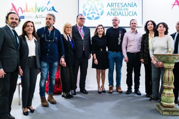 La marca de calidad de la Junta "Artesanía hecha en Andalucía" vuelve a FITUR como reclamo turístico de calidad