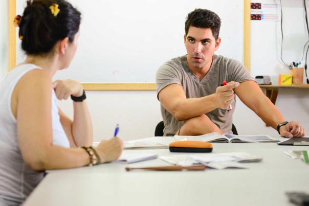 Imagen Primaria - La mejor forma de aprender español te la da Andalucía