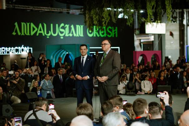 Juanma Moreno inaugura una nueva edición de récord para Andalucía en FITUR