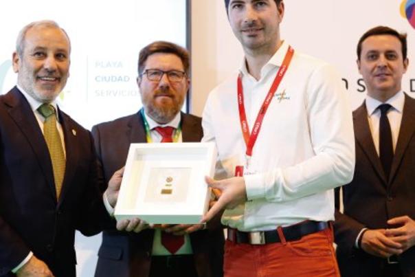 Entrega del premio Sol de Oro de la ciudad de Vera (Almería)