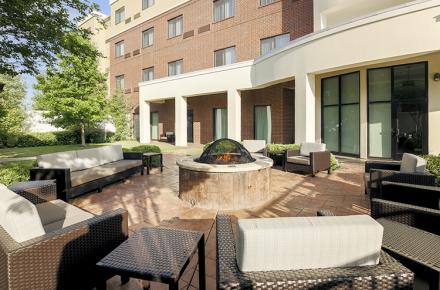 Outdoor firepit