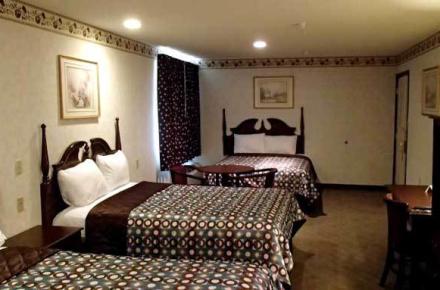 Ranger Inn & Suites Image 2