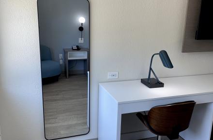 Days Inn Desk and Mirror 2023