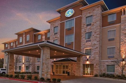 Comfort Suites Arlington Image 1