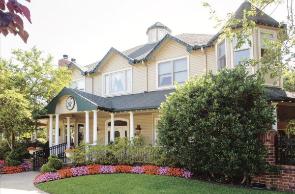Visit the Sanford House in Downtown Arlington!