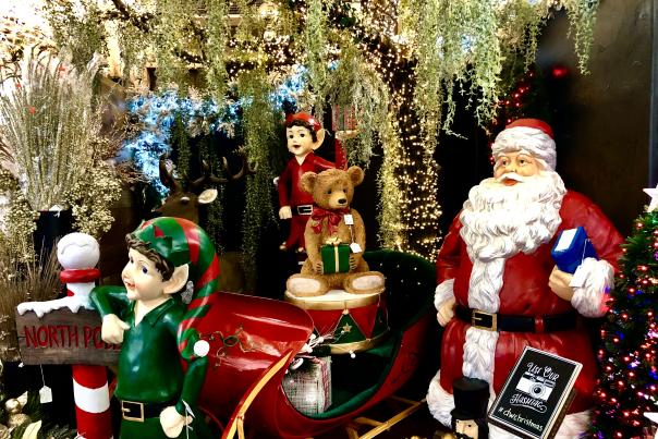 Decorator's Warehouse