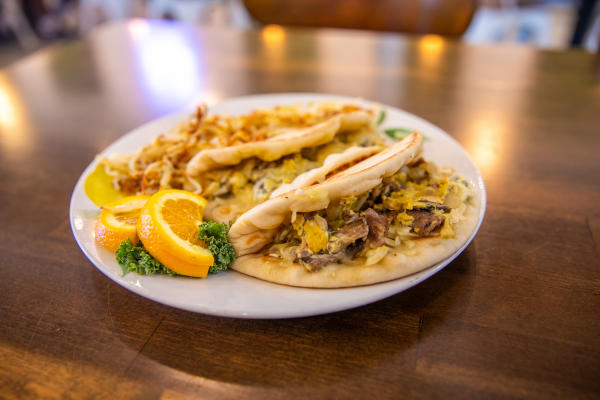 Lac Bleu Brunch Café - Phil