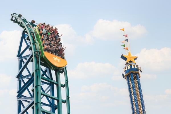 Six Flags Over Texas Aquaman