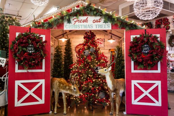 Decorator's Warehouse display