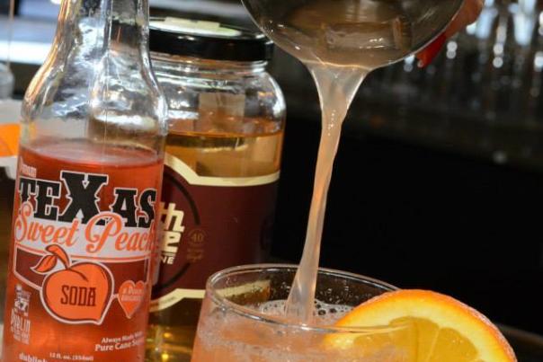 cocktails texas peach