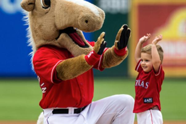 Texas Rangers Globe Life Park - Kid & Captain