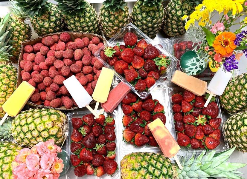 Photo of fruit and popsicles at Gold Pops Scratch Ice Cream