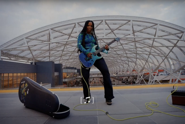 Airport Guitarist