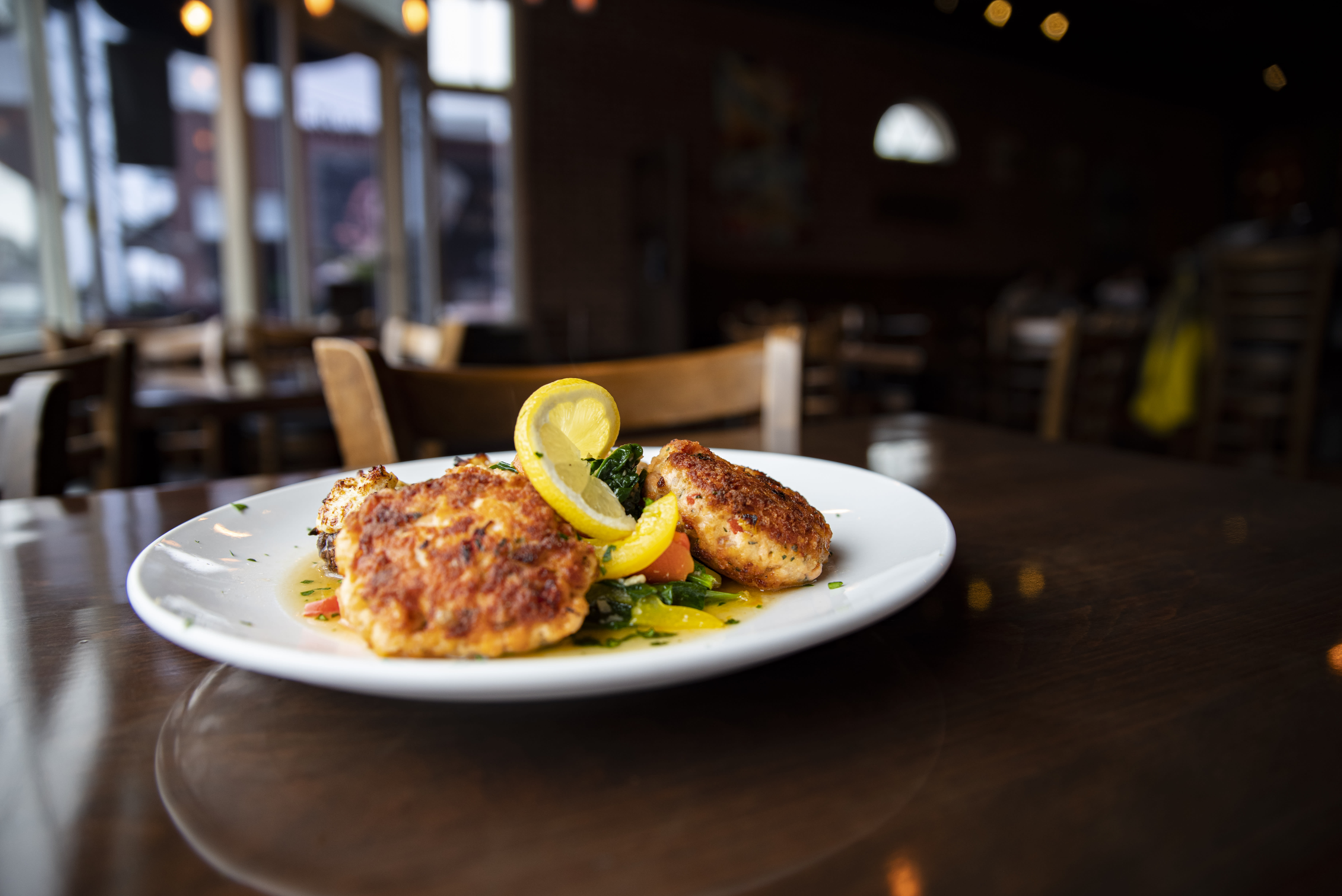Volare Crabcake_Interior