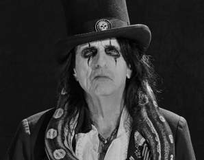 Alice Cooper - Alice's Attic Tour