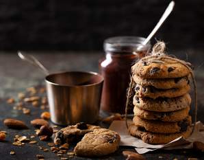 Cookies & Cocktails: Christmas Edition