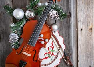 Candlelight: Christmas Carols on Strings