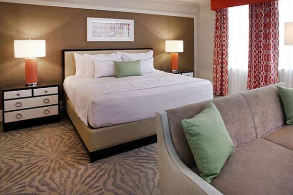 Suite & Eat Hotel Package