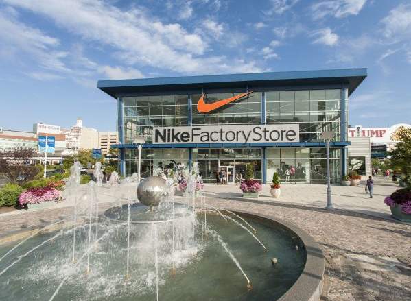 Tanger Outlets The Walk
