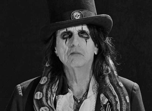 Alice Cooper - Alice's Attic Tour