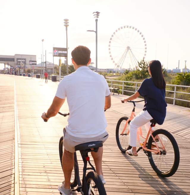 Biking on the boardwalk_01